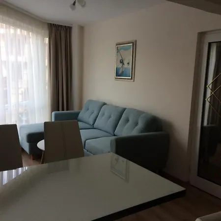 мони * Burgas City