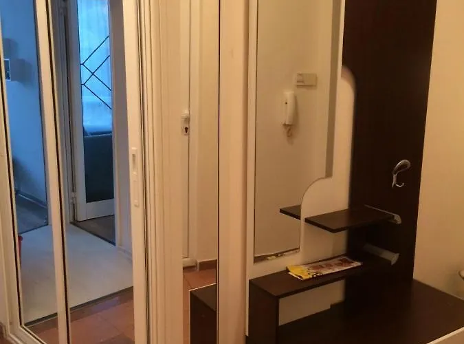 мони Apartment Burgas